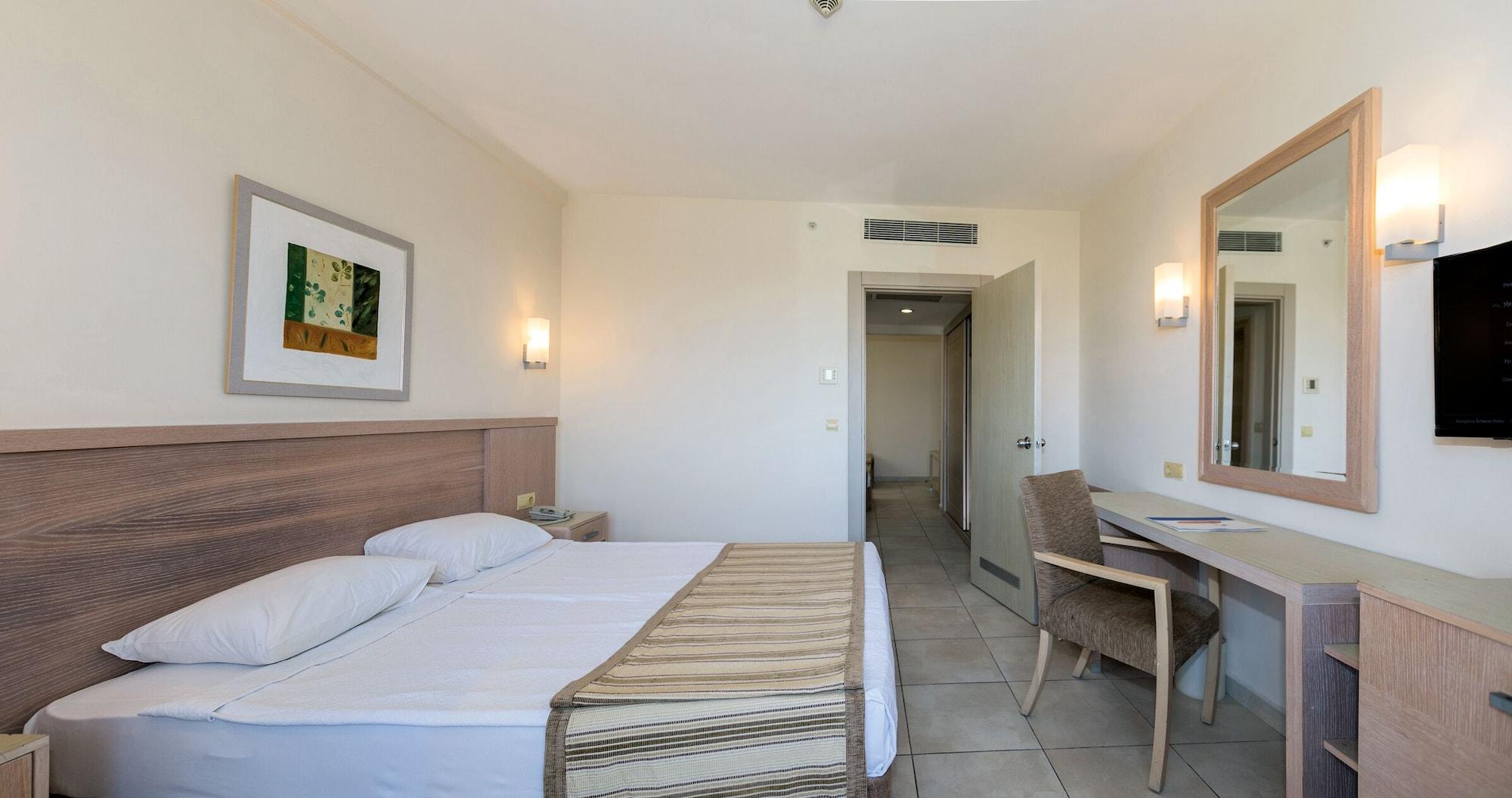 Sural Hotel Side Buitenkant foto