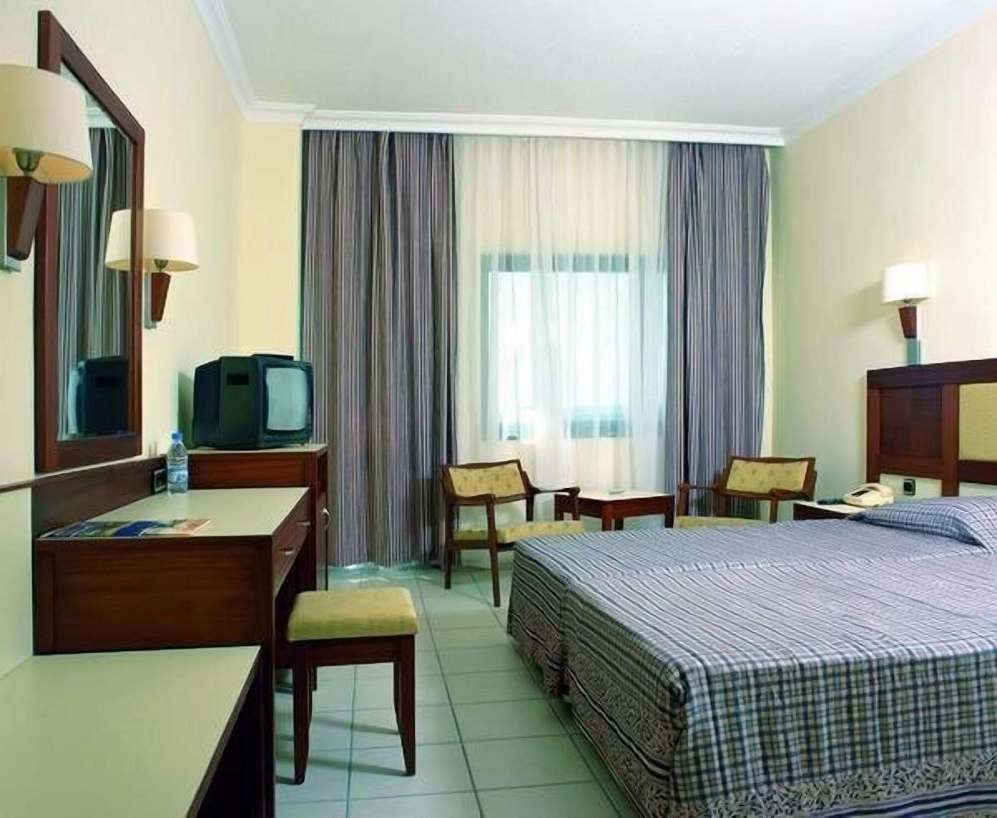 Sural Hotel Side Buitenkant foto