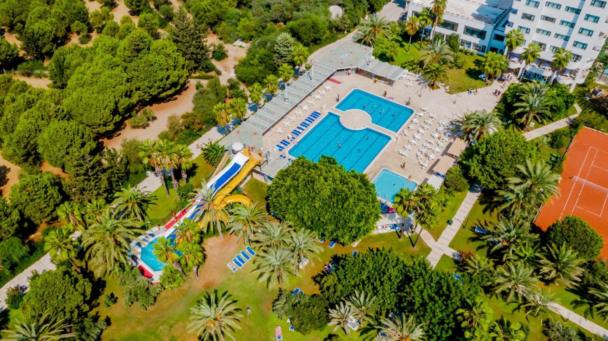 Sural Hotel Side Buitenkant foto
