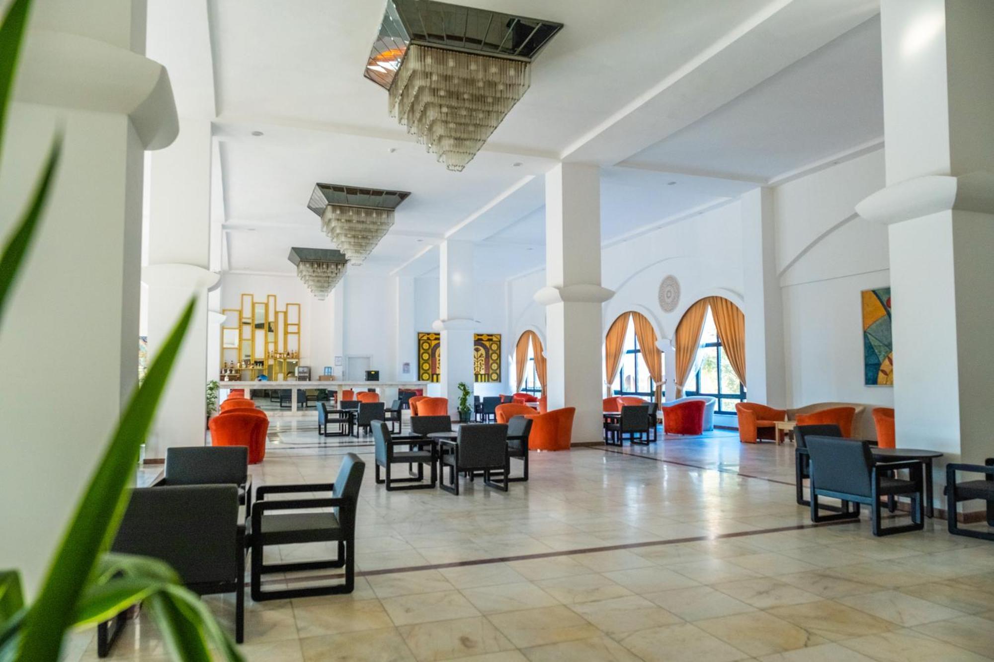Sural Hotel Side Buitenkant foto