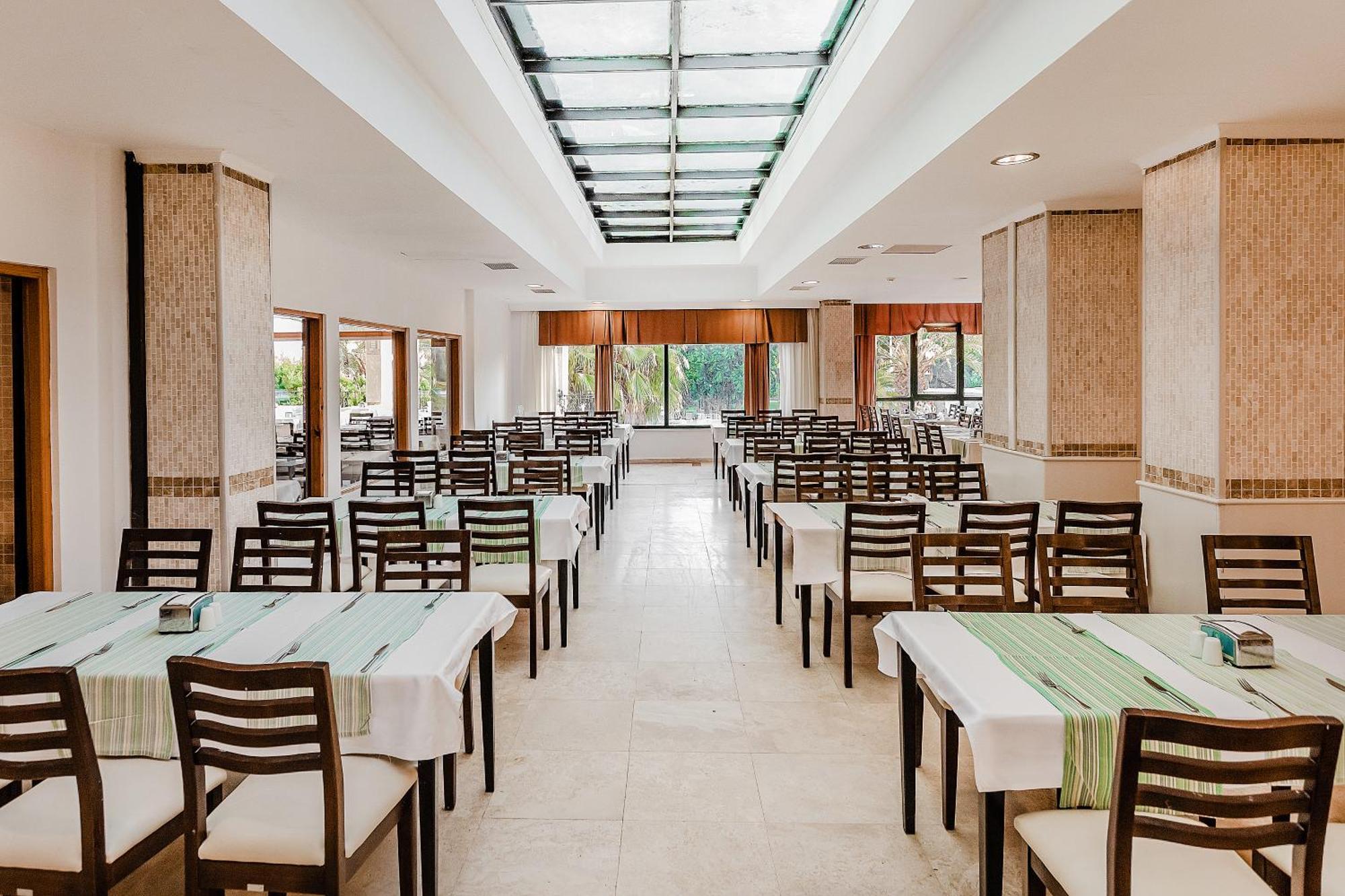 Sural Hotel Side Buitenkant foto